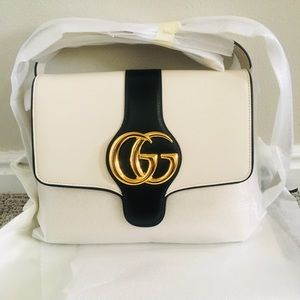 New Authentic Gucci  Leather Shoulder Bag Medium Black White